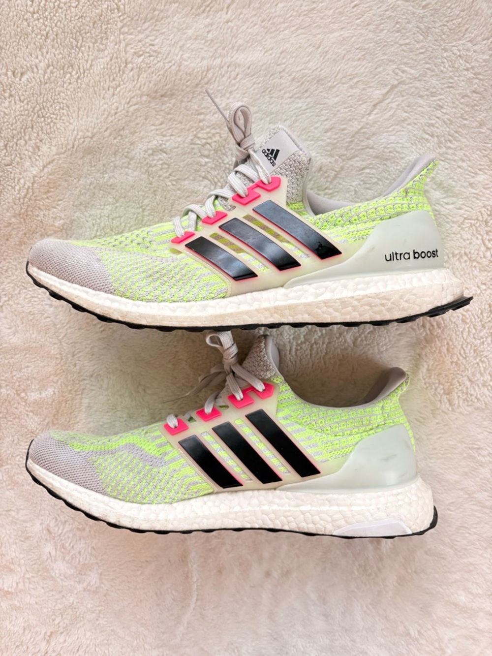 adidas UltraBoost 5.0 DNA 'Dash Grey Signal Green' G58755 Mens size 10.5.